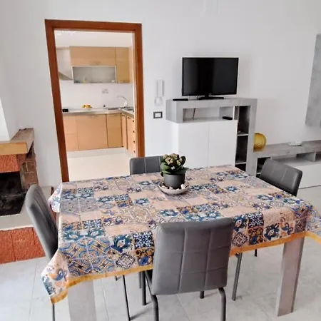 Sunflowers House شقة